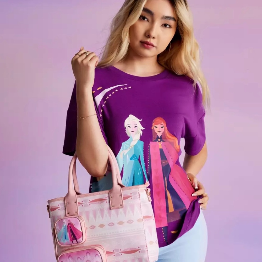 Bundle selling frozen tote bag and Anna Elsa fashion Tshirt size S